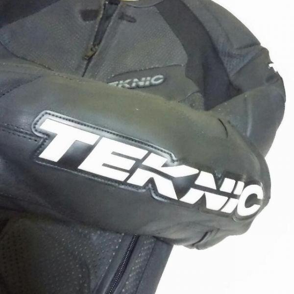 teknik_chicane_2pc_suit_1400933806_26d4354f.jpg