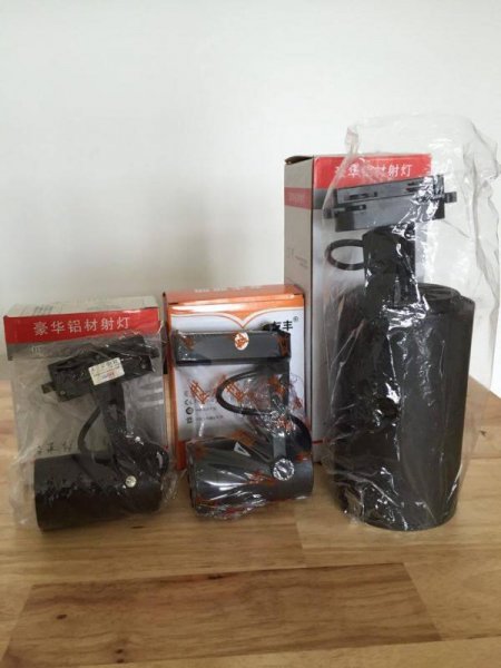 tracklight_3w_and_12w_black.jpg