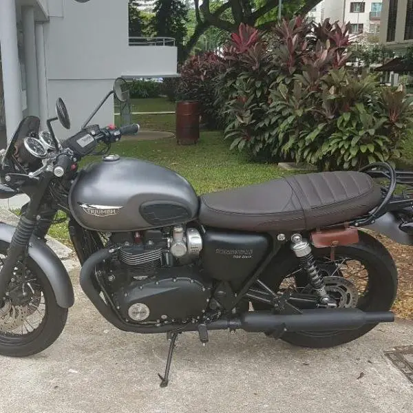 triumph_bonneville_t120_black_1485744796_7a0b9c51.jpg