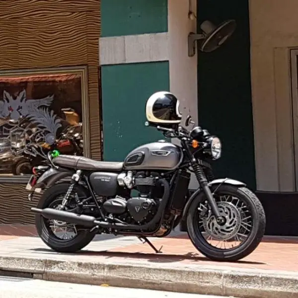 triumph_t120_black_1485309930_e234fe01.jpg