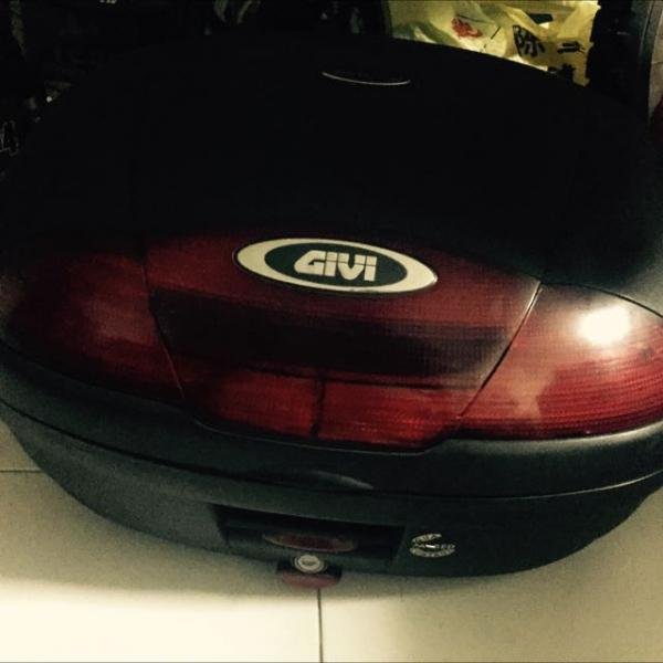 wts__givi_e42_top_box_1433988618_46c0850f.jpg