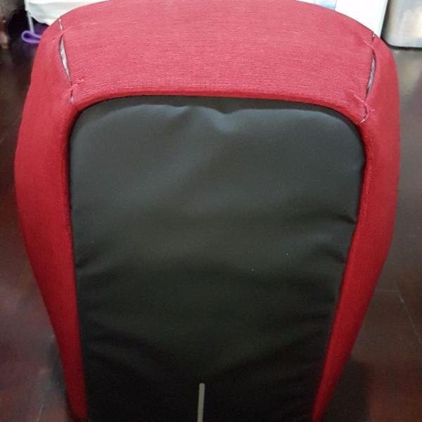 xd_design__bobby_antitheft_backpack_3.jpg