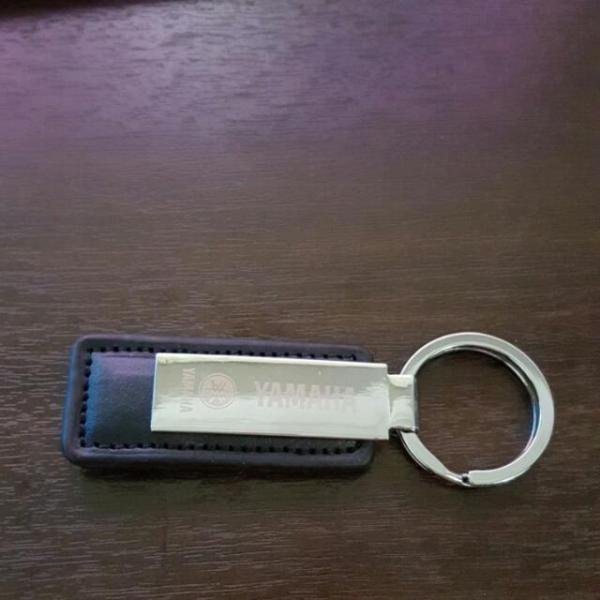 yamaha_leather_keychain_1474371510_1ab960f0.jpg