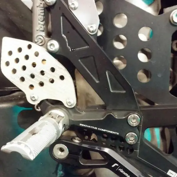 yamaha_r1_2007_february__1420630847_498160a2.jpg