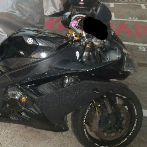 yamaha_r1_year_07_1410324807_42addbfc.jpg