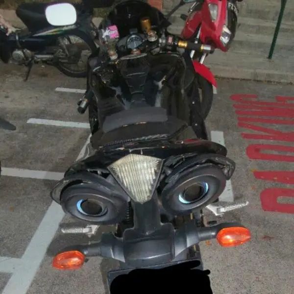 yamaha_r1_year_07_1410324807_d54bef32.jpg