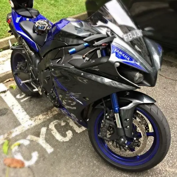 yamaha_yzf_r1_2014_race_blue_1429528255_0bc27837.jpg