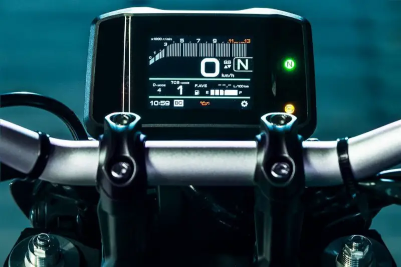 2021-Yamaha-MT-09-TFT-dash-1536x1024.thumb.jpg.615acfffd73700021e802193d32c69d7.jpg