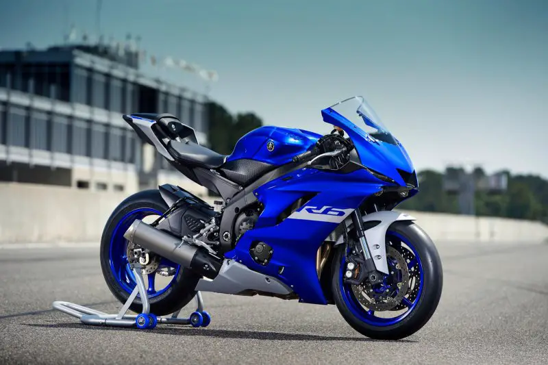 2021_YAM_YZFR6RACE_EU_DPBMC_STA_001_03_preview.thumb.jpg.d76c5c0126e51c57074ff34285ad9de5.jpg
