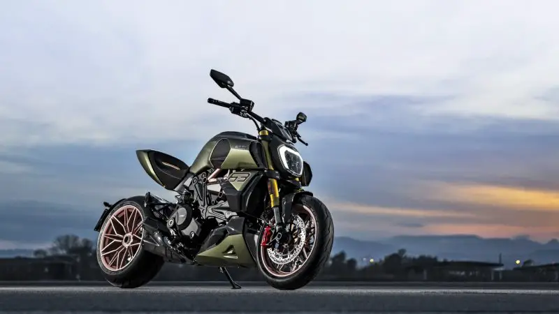 Diavel-lambo-MY21-06-Design-Gallery-1920x1080.thumb.jpg.c67aadaca7bef4f517864f01fab13a09.jpg