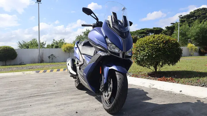 2019-kymco-xciting-s-400i-review-03-1571727471.jpg.267b0d51ee6ae54350976a85d7ac798e.jpg