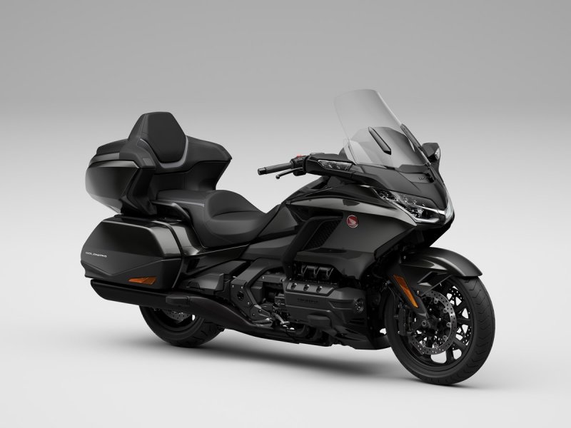 2021-Honda-GL1800-Gold-Wing-Tour-01.thumb.jpg.b498d7455b6f4b8d9734ca2800ad0f55.jpg
