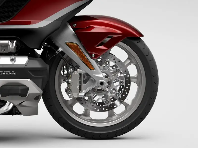 2021-Honda-GL1800-Gold-Wing-Tour-03.thumb.jpg.eb9a8c9e1e44a93504abb7ca7b8ebf83.jpg