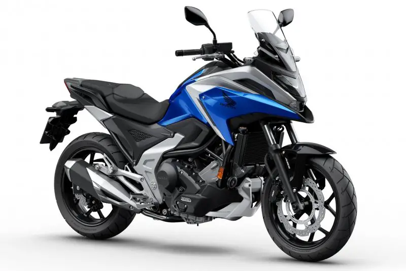 2021-Honda-NC750X-DCT-First-Look-adventure-touring-commuter-motorcycle-3.thumb.jpg.af502e40e66ffa377163f0ae1ab17c85.jpg