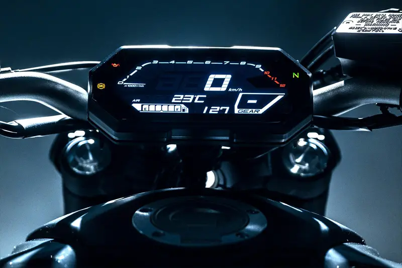 2021-Yamaha-MT-07-First-Look-Review-13.jpg.d950aa11960c5407b230afd19b941324.jpg