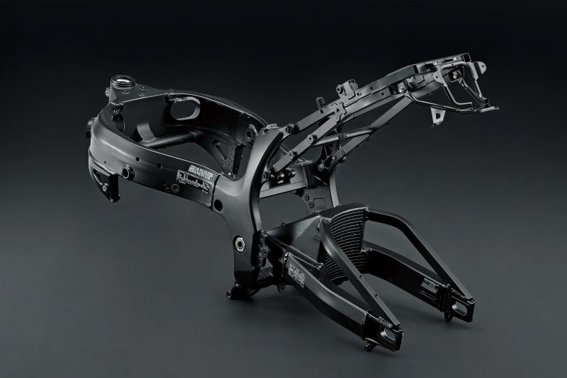 gsx1300rrqm2_frame.thumb.jpg.223a970045c91871e94bf0eb812947ca.jpg