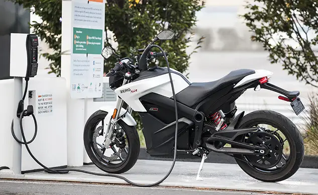052818-2018-zero-sr-charging-f.jpg.03c5111fe0b4953b274d8db0b549ecdc.jpg