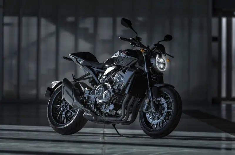 20201111045123_Honda-CB1000R-2.thumb.jpg.b97919442da2ba2c71a471287cdabdf1.jpg