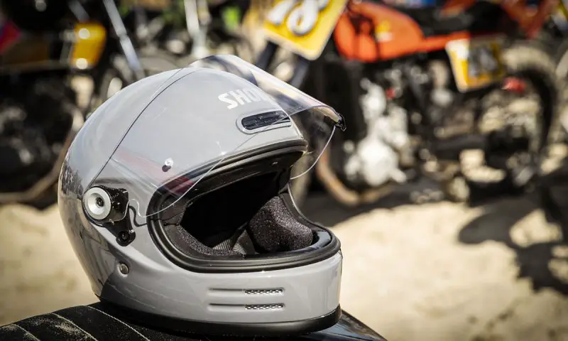 shoei-glamster-helmet-0.thumb.jpg.8680a9cf41634e36fd4911456b4c7770.jpg