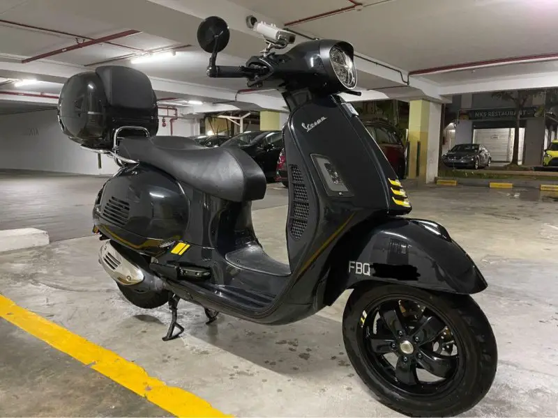 vespa_gts_300_supertech_hpe_1614708657_767aaaf6_progressive.jpg