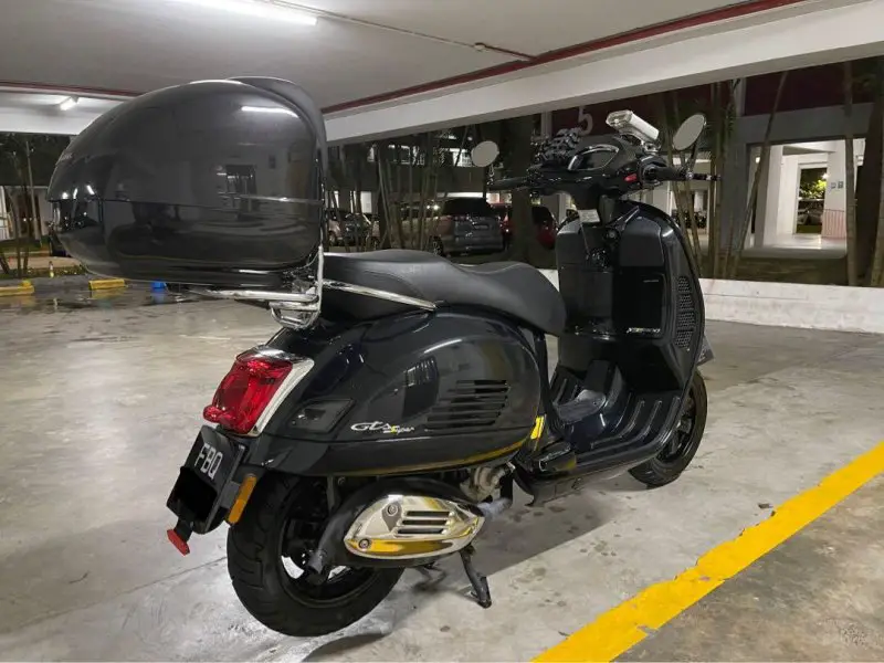 vespa_gts_300_supertech_hpe_1614708658_cdfd05b8_progressive.jpg