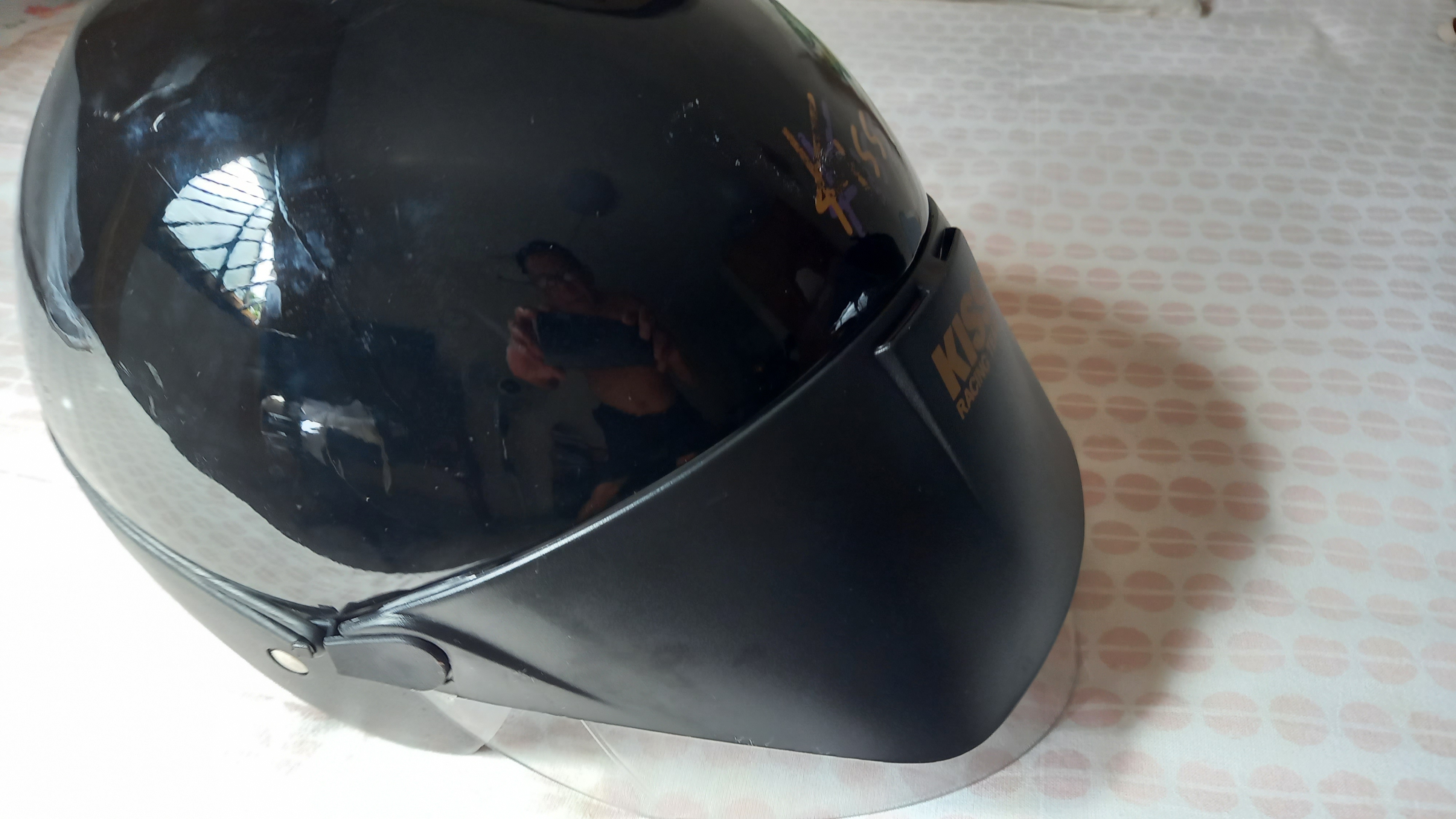 Used helmets for sale Motorcycle Apparels (Gloves, Helmets, Riding