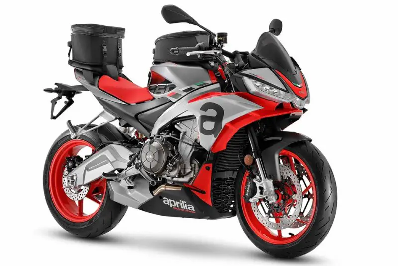 aprilia-tuono-660-9.thumb.jpg.077c33cd96dd246b8281eb529232d7b8.jpg