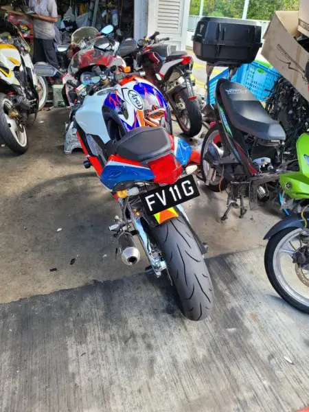 aprilia_rs125_1621679617_df2907d9_progressive.thumb.jpg.e173040da0c2970f8bf03a800a045dfc.jpg