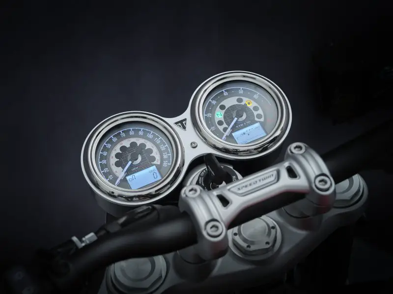 SpeedTwin_Details.thumb.jpg.68da8a42e57ba44189a16f4d8c68dd85.jpg