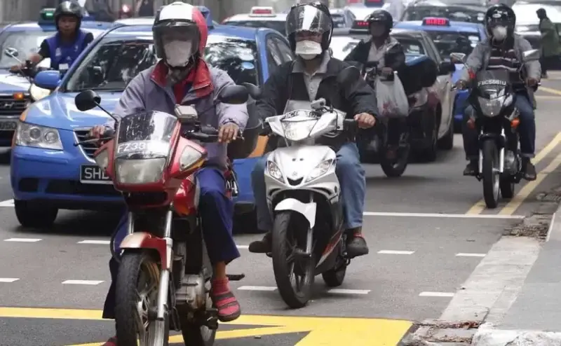 jpgsingapore-looks-at-de-registering-old-motorcycles_827x510_81523358998.thumb.jpg.2cf85ebf76d7451f2992489510361fde.jpg