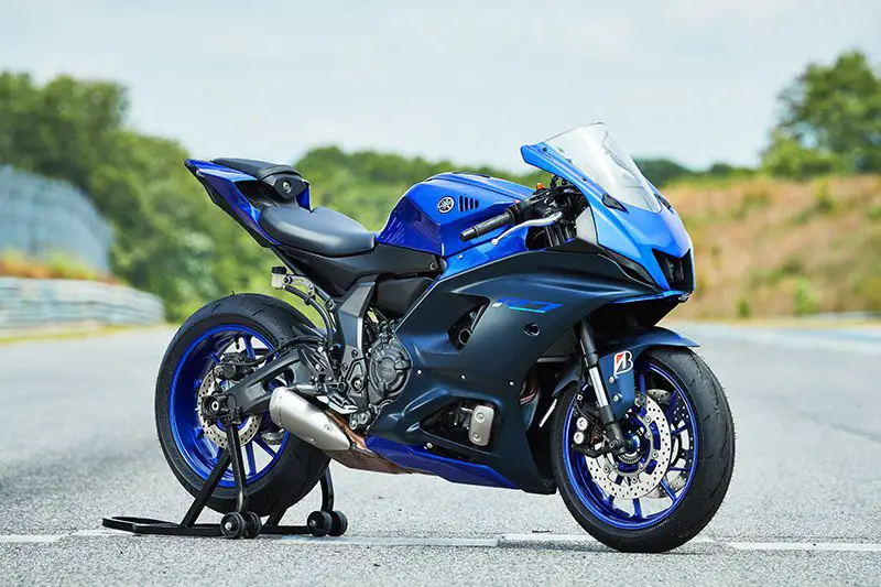 Yamaha R7 Officially Launched By Yamaha Middleweight Sport Bike
