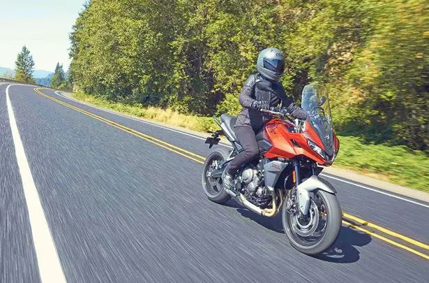 Triumph_Tiger_Sport_660_4.jpg.7b7f3e93b7ca8de3f6b6e7cf67e14d12.jpg
