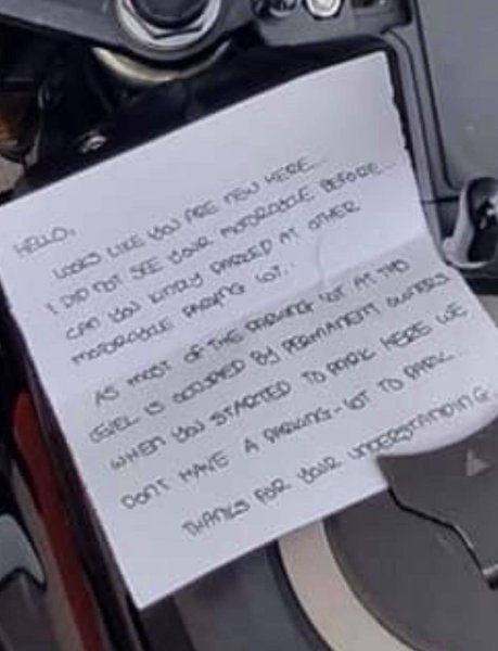 note-motorcycle-pasir-ris-car-park.thumb.jpg.59f89aad5c3fc0793fa6d4e02b4fb99a.jpg