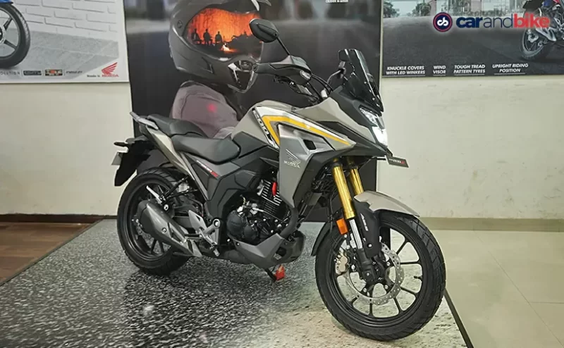 jqenehek_honda-cb200x_625x300_11_September_21.thumb.webp.d431ce948f6212acbe33b5fffa1a8939.webp