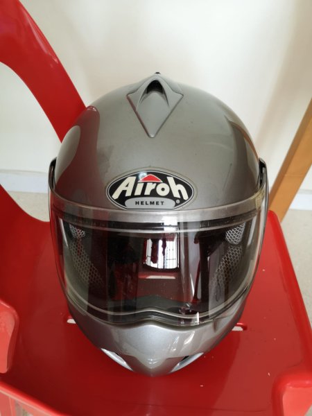 Airoh Helmet.jpeg