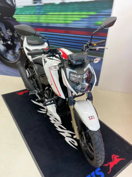 TVS3.thumb.jpg.bd978371ebbaf43a93c1e53ba8c9667d.jpg