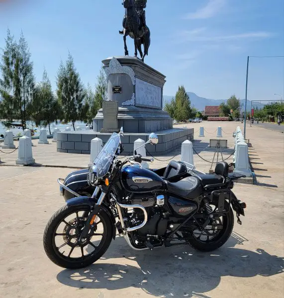 ZZZZZmoto1.jpg