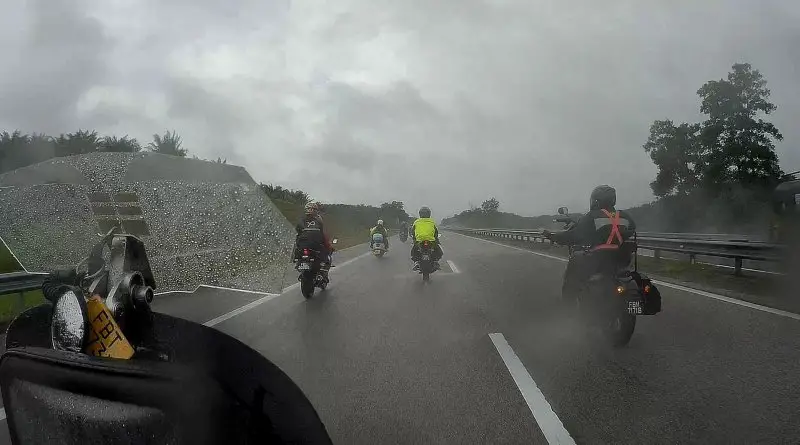 Screenshot_2022-09-27-13-27-34-673_org.videolan_vlc.thumb.jpg.d09e65d2ace76a1ac1253401d1acc24b.jpg